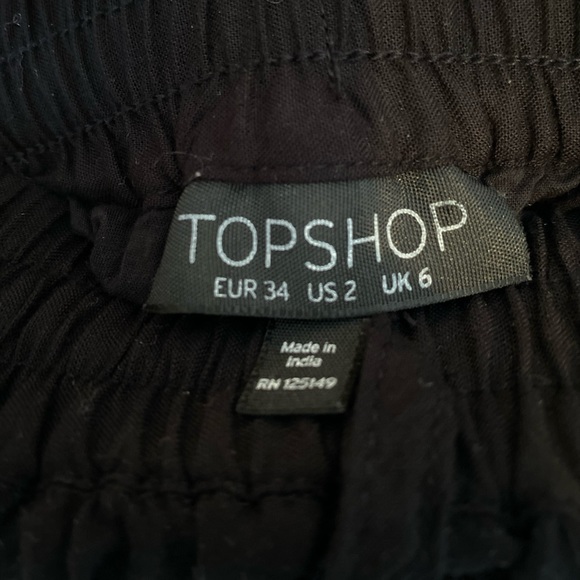 Black TopShop Shorts - Picture 3 of 3